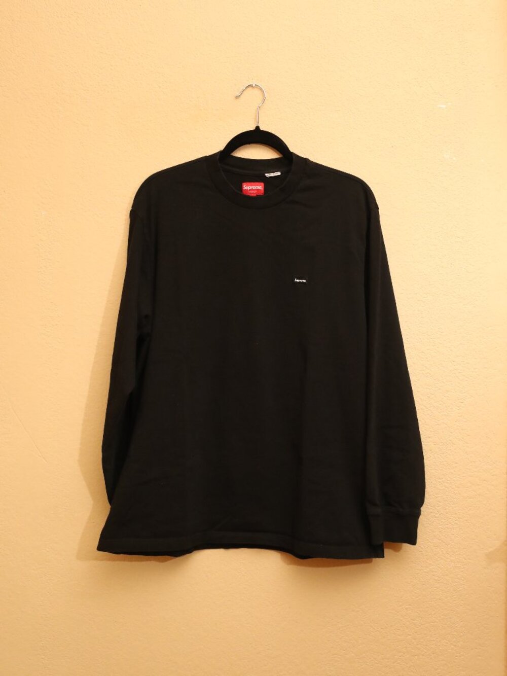 *SOLD* Supreme Long Sleeve Small Box Logo (L)